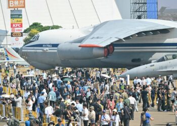 Russian Military Aircraft Lands in Venezuela Amid Tensions